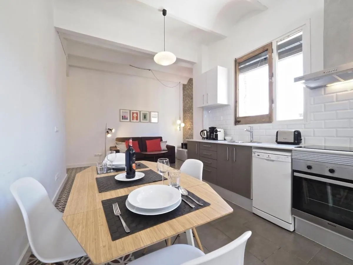 Sunny Rooftop Apartment برشلونة إسبانيا